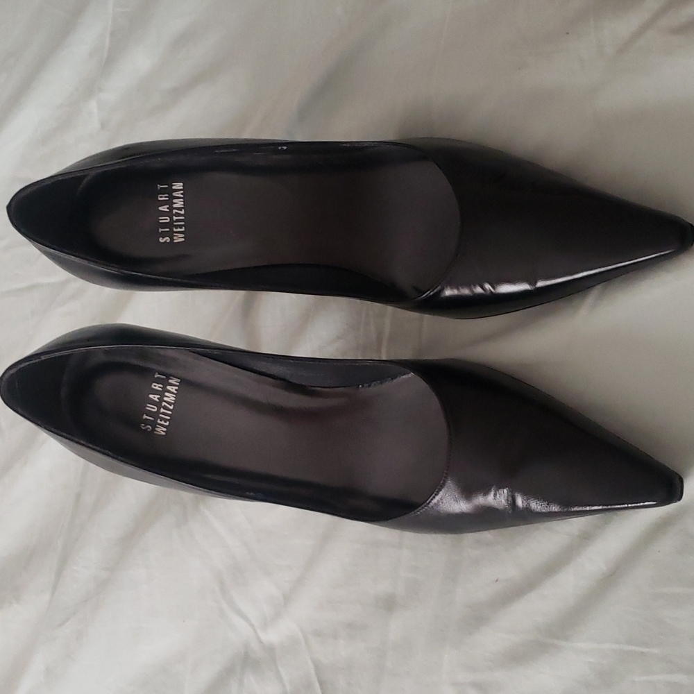 Classic black pumps